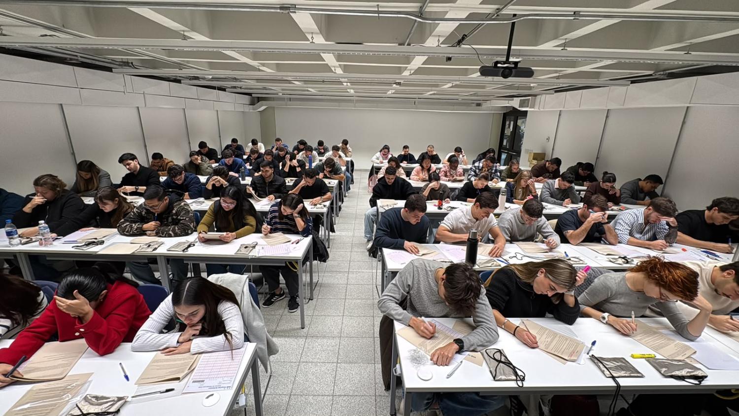 WhatsApp Image 2026 05 30 at 09.16.35 - Examen de residentes 2026